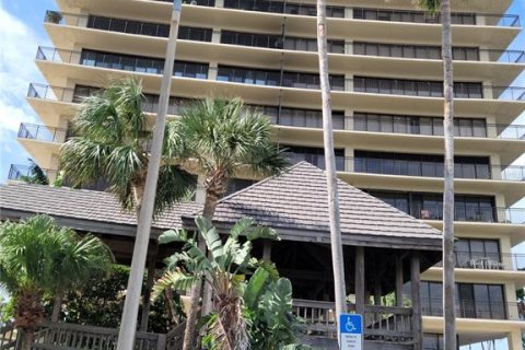 Condo à Treasure Island, Floride, 1 chambre  № 2296473