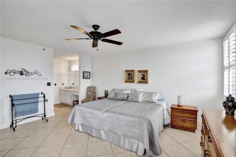Condo in Pompano Beach, Florida, 2 bedrooms  № 1830146 - photo 30