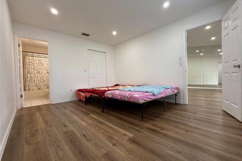 Купить виллу или дом в Тампа, Флорида 7 комнат, 121.14м2, № 2149101 - фото 21