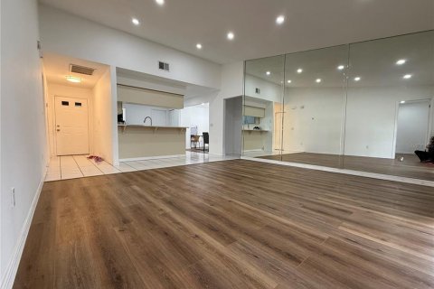Купить виллу или дом в Тампа, Флорида 7 комнат, 121.14м2, № 2149101 - фото 6