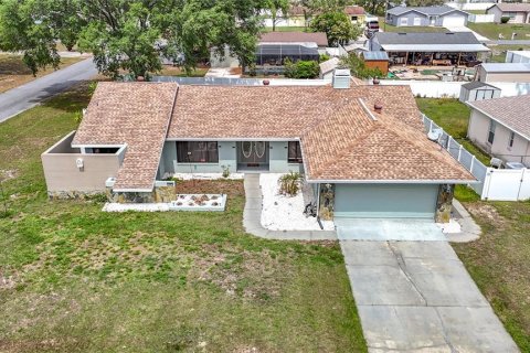 House in Spring Hill, Florida 3 bedrooms, 187.11 sq.m. № 1618256 - photo 7