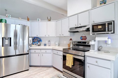 House in Spring Hill, Florida 3 bedrooms, 187.11 sq.m. № 1618256 - photo 21