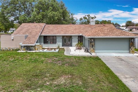 House in Spring Hill, Florida 3 bedrooms, 187.11 sq.m. № 1618256 - photo 2