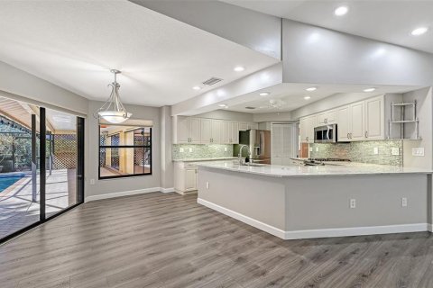 Villa ou maison à vendre à Sarasota, Floride: 4 chambres, 280.75 m2 № 2418500 - photo 24