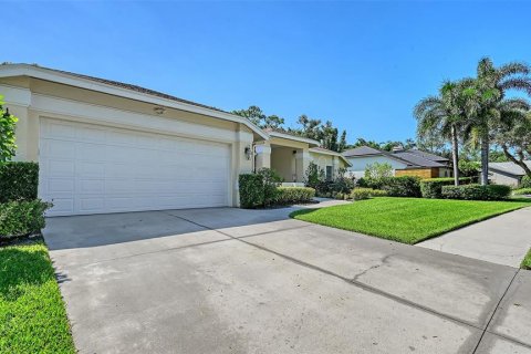 Villa ou maison à vendre à Sarasota, Floride: 4 chambres, 280.75 m2 № 2418500 - photo 11