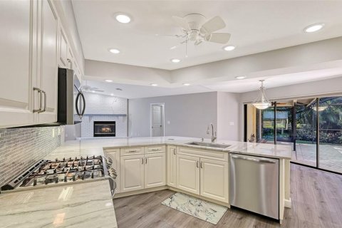 Villa ou maison à vendre à Sarasota, Floride: 4 chambres, 280.75 m2 № 2418500 - photo 27