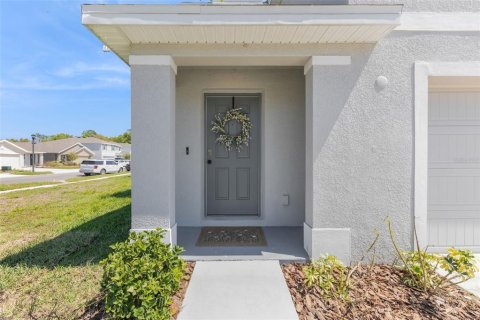 Villa ou maison à vendre à Zephyrhills, Floride: 4 chambres, 214.14 m2 № 2106140 - photo 5