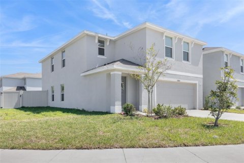 Villa ou maison à vendre à Zephyrhills, Floride: 4 chambres, 214.14 m2 № 2106140 - photo 3