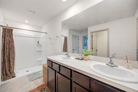 Villa ou maison à vendre à Zephyrhills, Floride: 4 chambres, 214.14 m2 № 2106140 - photo 26