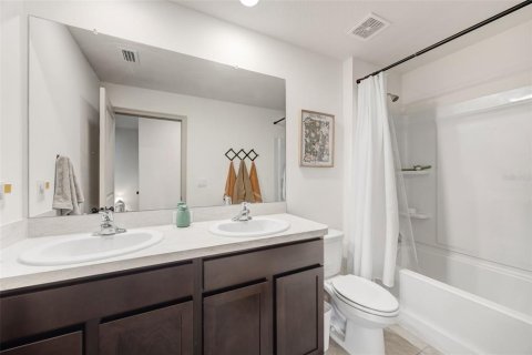 Villa ou maison à vendre à Zephyrhills, Floride: 4 chambres, 214.14 m2 № 2106140 - photo 29