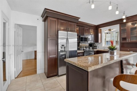 Copropriété à vendre à Fort Lauderdale, Floride: 2 chambres, 78.97 m2 № 2036050 - photo 3
