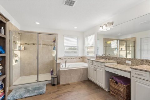 Casa en venta en Lutz, Florida, 5 dormitorios, 308.06 m2 № 2280150 - foto 17