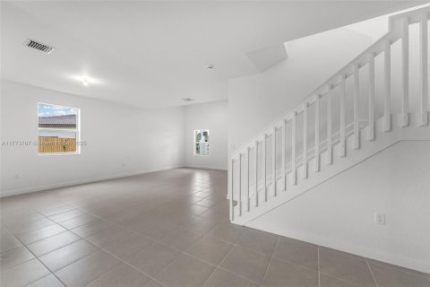 House in Homestead, Florida 5 bedrooms, 288.46 sq.m. № 1616954 - photo 13