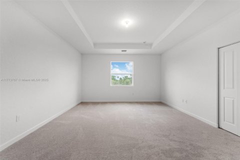 House in Homestead, Florida 5 bedrooms, 288.46 sq.m. № 1616954 - photo 23