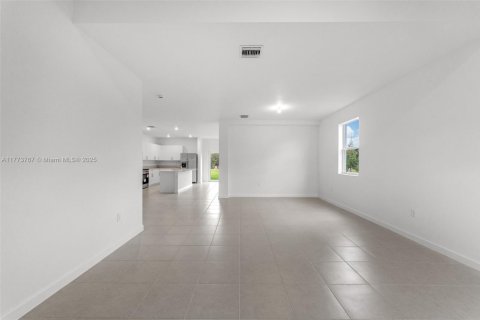 House in Homestead, Florida 5 bedrooms, 288.46 sq.m. № 1616954 - photo 10