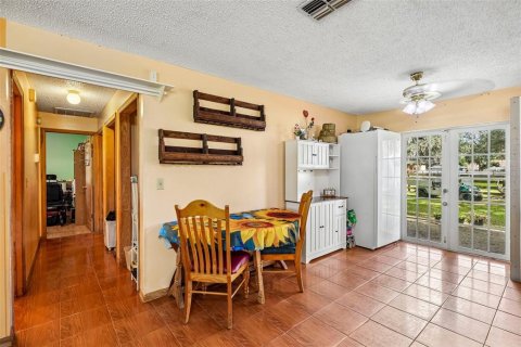 Villa ou maison à vendre à Dover, Floride: 2 chambres, 140.47 m2 № 2434519 - photo 9