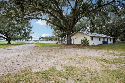 Villa ou maison à vendre à Dover, Floride: 2 chambres, 140.47 m2 № 2434519 - photo 3