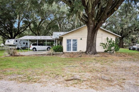 Villa ou maison à vendre à Dover, Floride: 2 chambres, 140.47 m2 № 2434519 - photo 2