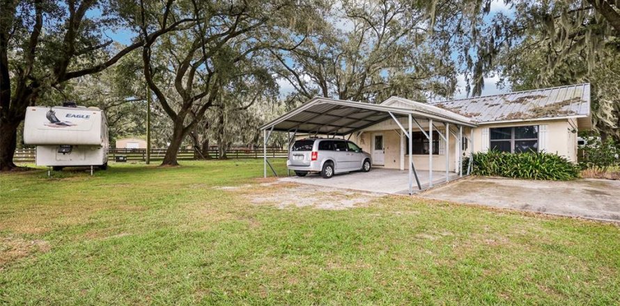 Villa ou maison à Dover, Floride 2 chambres, 140.47 m2 № 2434519