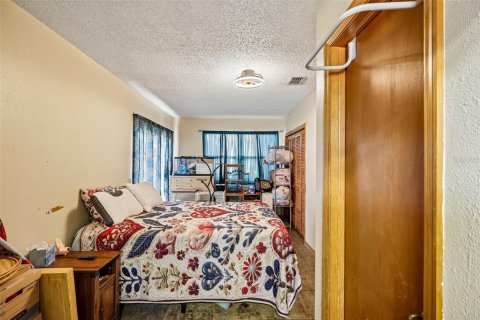 Villa ou maison à vendre à Dover, Floride: 2 chambres, 140.47 m2 № 2434519 - photo 16