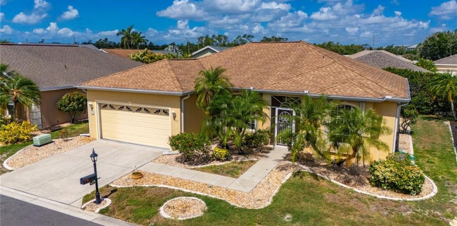 Villa ou maison à Port Charlotte, Floride 3 chambres, 143.91 m2 № 2124733