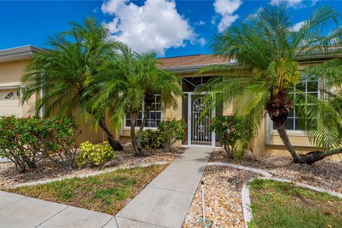 Villa ou maison à vendre à Port Charlotte, Floride: 3 chambres, 143.91 m2 № 2124733 - photo 5