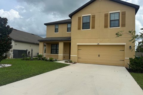 Casa en Port St. Lucie, Florida 4 dormitorios, 232.07 m2 № 2379941