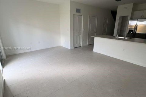 Villa ou maison à louer à Homestead, Floride: 4 chambres № 1999549 - photo 5