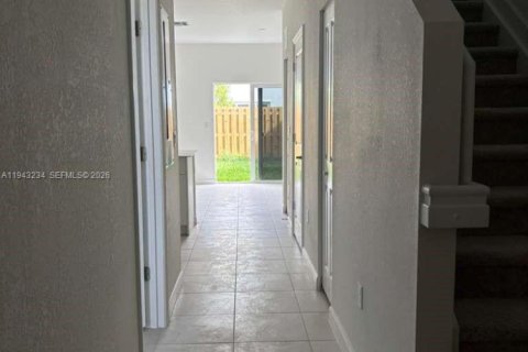 Villa ou maison à louer à Homestead, Floride: 4 chambres № 1999549 - photo 7