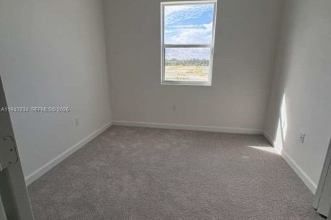 Villa ou maison à louer à Homestead, Floride: 4 chambres № 1999549 - photo 20