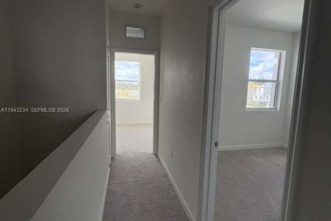 Villa ou maison à louer à Homestead, Floride: 4 chambres № 1999549 - photo 10