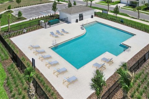 House in Apopka, Florida 5 bedrooms, 192.96 sq.m. № 2202270 - photo 20
