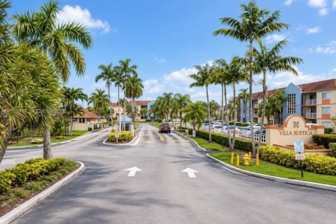 Appartement à louer à Hialeah, Floride: 2 chambres, 102.75 m2 № 2390012 - photo 18