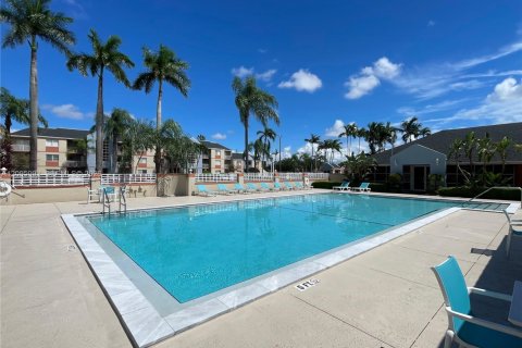 Appartement à louer à Hialeah, Floride: 2 chambres, 102.75 m2 № 2390012 - photo 19