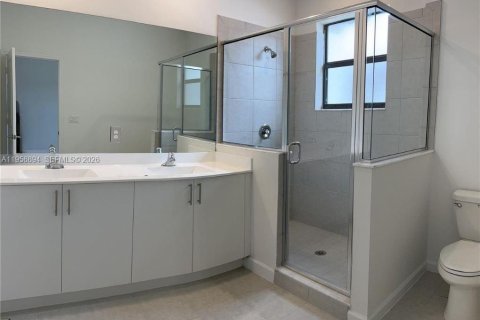 Adosado en venta en Pembroke Pines, Florida, 3 dormitorios, 140 m2 № 2011179 - foto 11