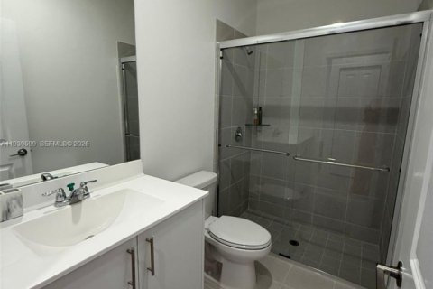 Villa ou maison à louer à Homestead, Floride: 2 chambres № 1996993 - photo 11