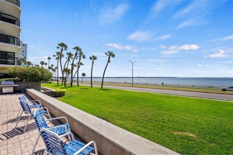 Copropriété à vendre à Tampa, Floride: 2 chambres, 141.21 m2 № 2166157 - photo 2
