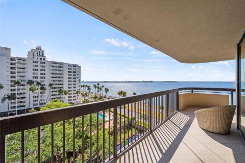 Copropriété à vendre à Tampa, Floride: 2 chambres, 141.21 m2 № 2166157 - photo 10