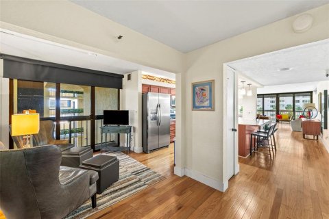 Copropriété à vendre à Tampa, Floride: 2 chambres, 141.21 m2 № 2166157 - photo 4