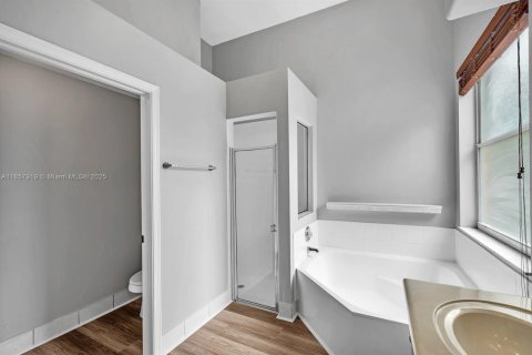 Casa en venta en Hollywood, Florida, 4 dormitorios, 225.01 m2 № 1882606 - foto 28