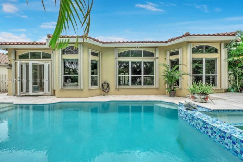 Casa en venta en Hollywood, Florida, 4 dormitorios, 225.01 m2 № 1882606 - foto 5