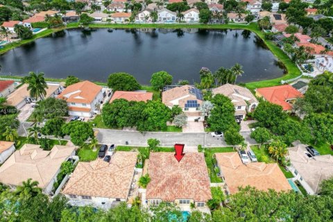 Casa en venta en Hollywood, Florida, 4 dormitorios, 225.01 m2 № 1882606 - foto 12