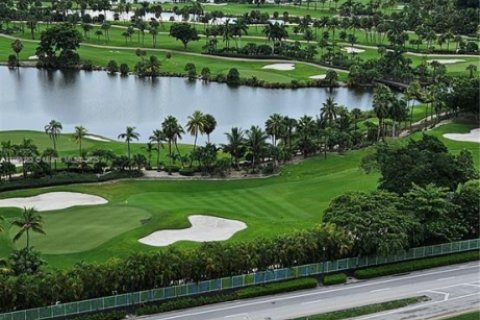 Condo in Aventura, Florida, 2 bedrooms № 1981897 - photo 30