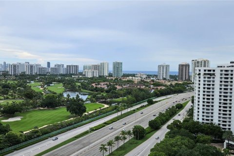 Condo in Aventura, Florida, 2 bedrooms № 1981897 - photo 28