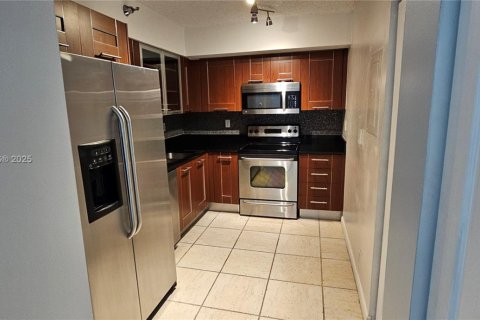 Condo in Aventura, Florida, 2 bedrooms № 1981897 - photo 7