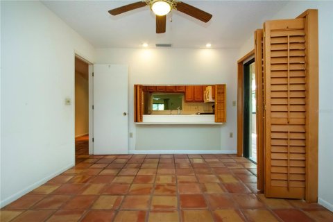 House in Sarasota, Florida 2 bedrooms, 145.86 sq.m. № 1673922 - photo 27