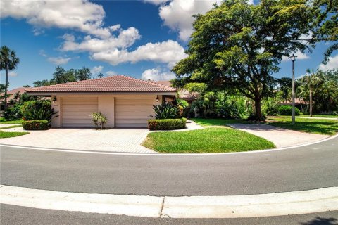 House in Sarasota, Florida 2 bedrooms, 145.86 sq.m. № 1673922 - photo 5