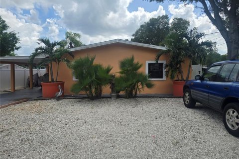 Casa en Palm Harbor, Florida 3 dormitorios, 139.82 m2 № 2381280