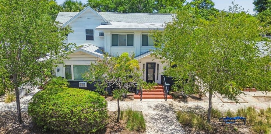 Immobilier commercial à Saint Petersburg, Floride 300.45 m2 № 2208401