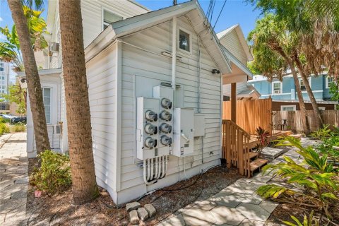 Immobilier commercial à vendre à Saint Petersburg, Floride: 300.45 m2 № 2208401 - photo 10